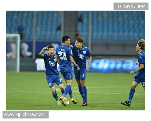 南京足球队以59分领跑欧锦赛积分榜展现强劲实力