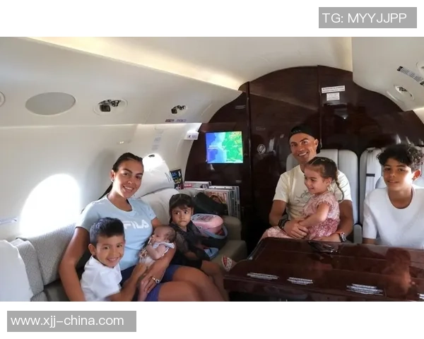 足球明星奢华生活揭秘豪车与私人飞机的奢侈之旅